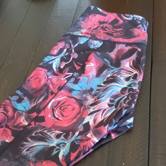 CALIA Essential Printed High Waist Ruched - Picture 3 of 3